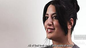 busty sarah arabic spills it all 😍🍑