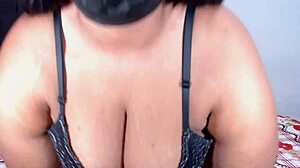 Ebony fat ass begs public dildo fuck on homemade video