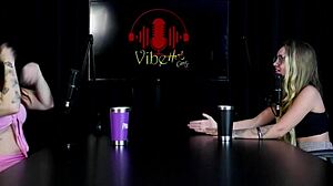 neighbors complained about noise then she stripped and squirted with jefao