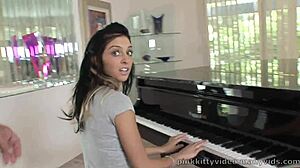 Stephanie Cain Craves Stiff Cock Ride And Facial