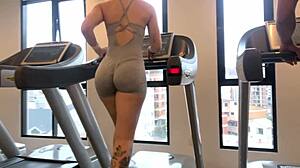fitness babe's big athletic ass jiggles on gym treadmill