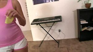 wanna see blonde mom angelina ash sybian railed?