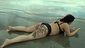 Pregnant Novinha Belinha Seduce Beach Belly Fetish