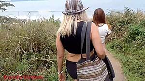 TRILHA COM DUAS GOSTOSAS Big Tits Blowjob on Beach