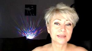 Stepmom, your webcam shows make my big pussy lips drip?