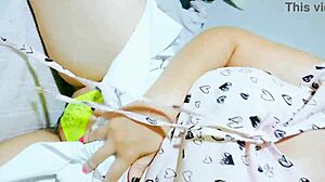 hey cute skirt girl tongue fetish masturbate now