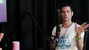 depois da pandemia ela trocou criação por pornô aceitação familiar jow jow sheer red?