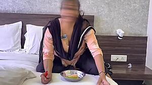 INDIAN DESI SAALI-JI TIGHT PUSSY FUCKED BY Jija-Ji!