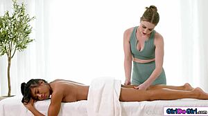 Petite Masseuse Gives DEEP PUSSY TONGUE Massage To Me