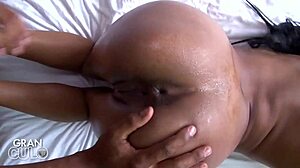 Naughty Latina Colombiana Lahia Crox Orgasms on BBC!