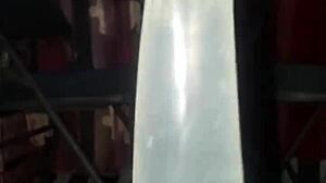 je prépare mon pénis au glaçon pour me défoncer la chatte?