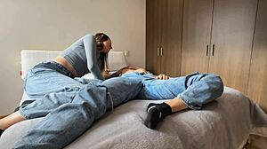 Colombian babe offers cash to tourist for hot lesbian kissing, fingering and scissoring at home