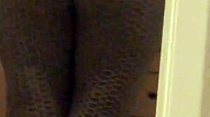 i can't stop staring at wife's leggings ass jiggle