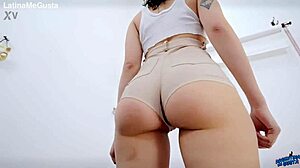 I adore this tall skinny girl's round ass puffy cameltoe in tight heels