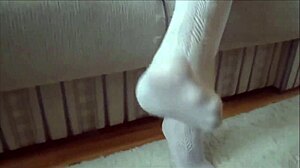 hey loser worship my perfect feet while i humiliate you joi 😈👣