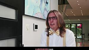 Naughty river lynn chokes on axel haze during nuru massage!