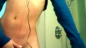 Cute 18+ Teen Babe Strips Nude in Homemade Bath