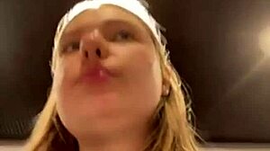 omg fucking this bbw teen in public close up shaved pussy cums hard 😍💦