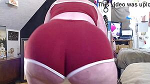 BOUNCING BOOTY! DAWNSKYE SHAKES WIGGLES JIGGLES AMAZING MATURE ASS IN YOUR FACE!