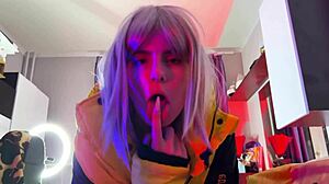 i paid the delivery guy with my mouth for that food order