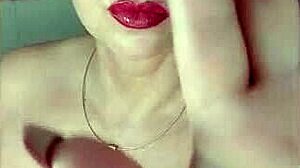 Sexy Chubby Stepmom Masturbates Like Hot Mature Bitch