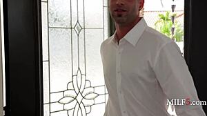 Samanthasinz redhead hotwife shared friends circle rough milf!