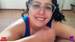 gym girl obsessed smelling your cock babyluna939?!