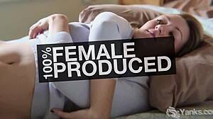 Naughty Yanks Janessa humps teddy bear to shaved pussy climax!