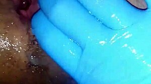 Amateur girl pegs guy hard with huge toys fisting