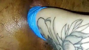 Amateur girl pegs guy hard with huge toys fisting