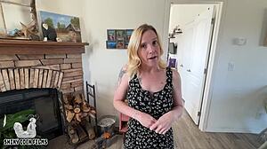 Best Friend's Stepmom Jane Cane Deepthroats Shiny Cock in Homemade Creampie