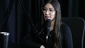 melina khalifa fingers pussy nightly craving client cocks?