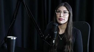 melina khalifa fingers pussy nightly craving client cocks?