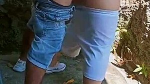 feliz año primos! cachondos follando detrás de casa abandonada ��