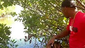 beach quickie with deepthroat and hot cumshot explosion