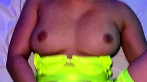 Scarlett Alexis moans from juicy dick pounding