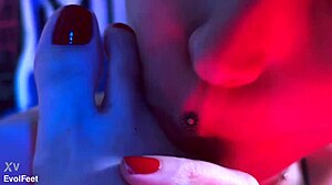 i need a foot sucker to worship my toes right now