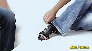 Perfect Feet Babe's Foot Fetish Jizz Explosion!