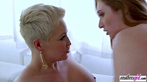Blonde Teen Lures Stepmom Into Forbidden Pussy Licking Taboo