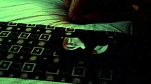 mi novia gimiendo cogiendo desconocido amateur style