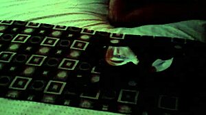 mi novia gimiendo cogiendo desconocido amateur style