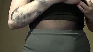 Pussy play with dildo vibrator till squirting orgasms