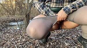 Mature Curvy Milf's Warm Pussy Stream Flows Freely