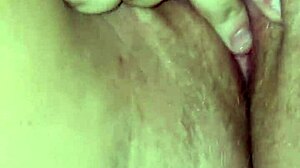 Chubby big tits housewife squirts toys play!! 💦😈