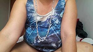 my big tits camgirl series... huge nipples pussy lips on show!!