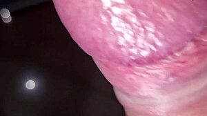 vuoi vedere il mio cazzo enorme sborrare in pov???