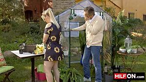 Jenna Starr Sucks Diego Perez's Monster Cock Deep In Wet Blonde Throat Greenhouse Fuck