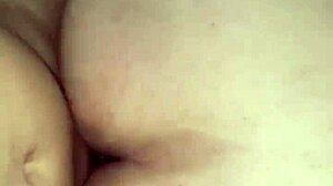 mais uma vez enchendo a gordinha de leite e porra