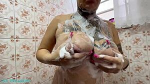 damn look at that huge ass she couldn't take it!