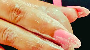 Hot pakistani bhabhi massages desi cock with oil cream explosion?